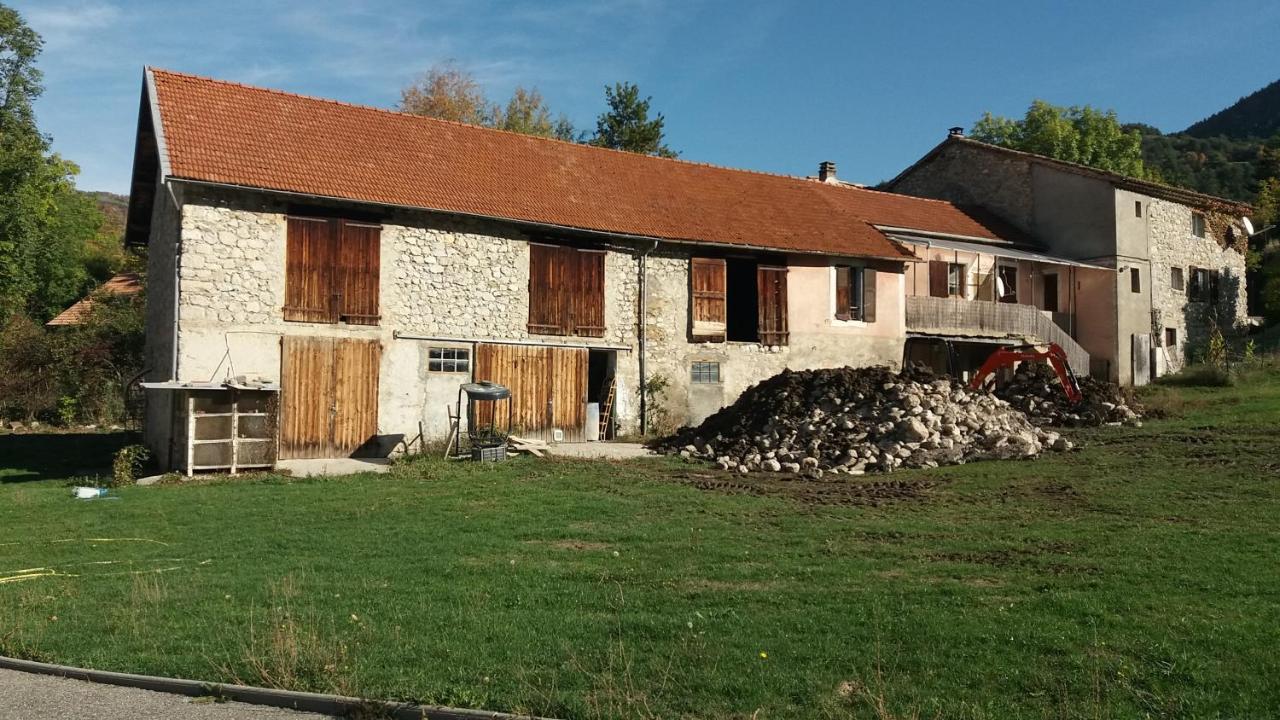 Le Petit Begou Bed & Breakfast Saint-Auban-d'Oze Luaran gambar